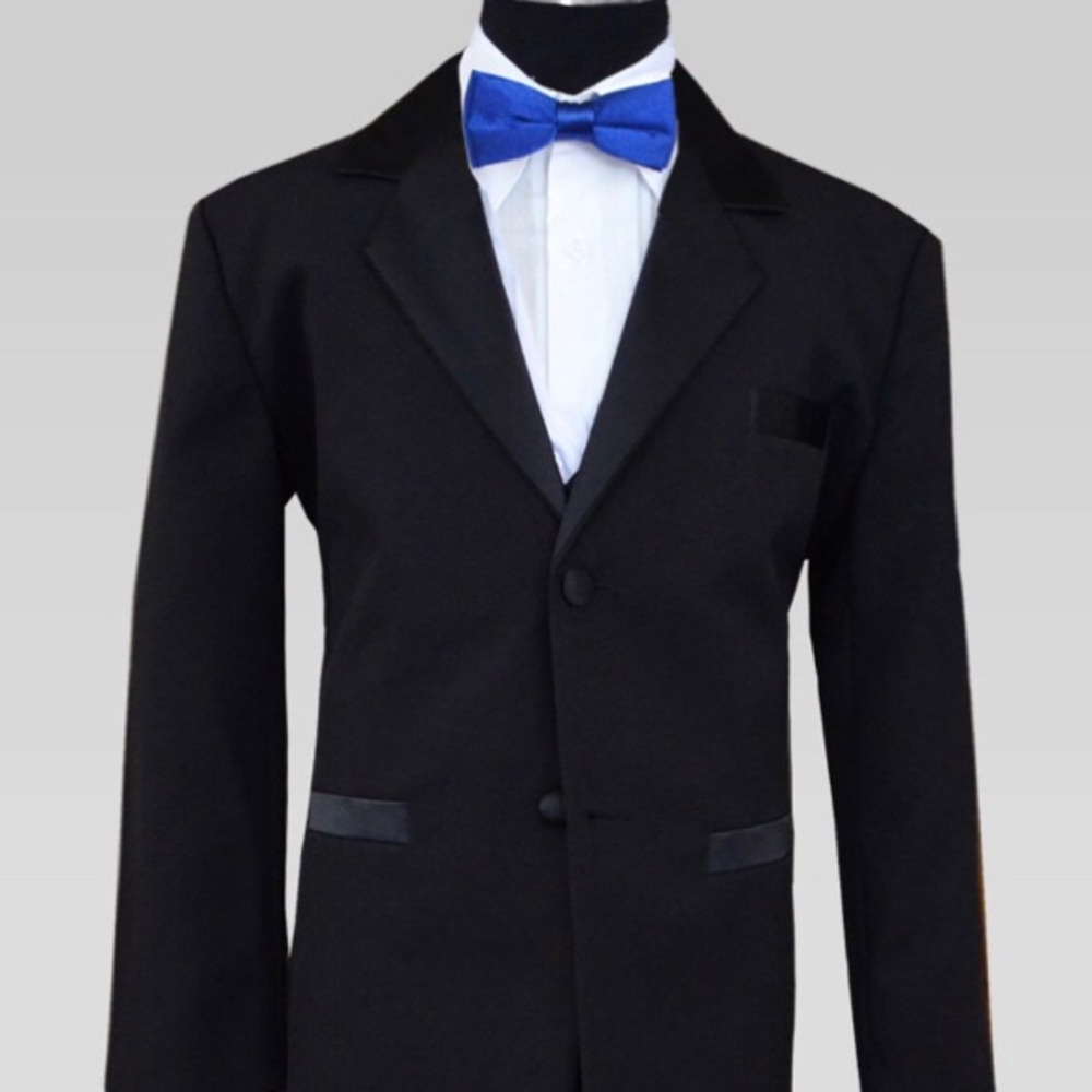 Boys Black N Bianco Tuxedo Size 12